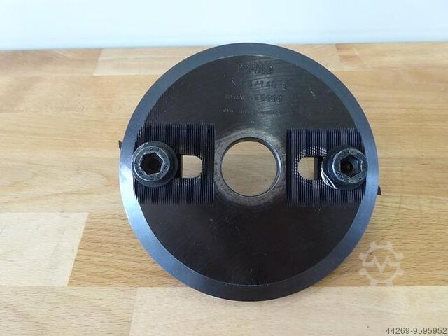 Adjustable chamfer cutter  