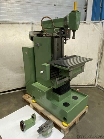 Univ. Werkzeugfräsmaschine TOS FN 32