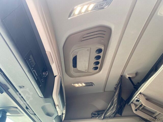 Standard tractor unit DAF XG 480 FT