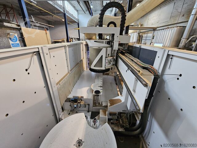 Bearbeitungszentrum HOMAG CENTATEQ P-110
