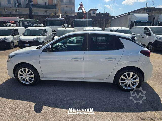 Minibus Opel OPEL CORSA E KM 2000