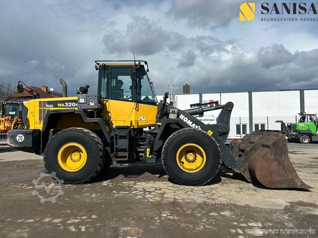 Radlader Komatsu WA 320PZ-6/Schaufel/SW/Motor qualmt