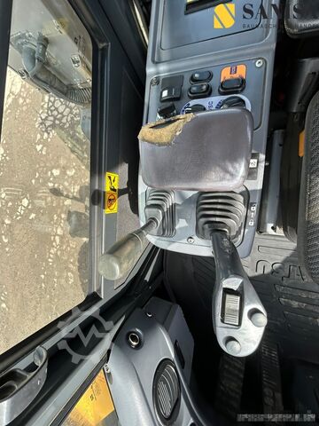 Radlader Komatsu WA 320PZ-6/Schaufel/SW/Motor qualmt