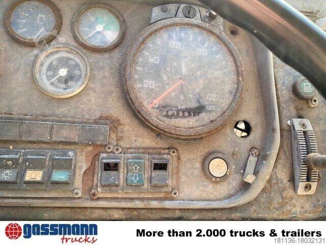 LKW mit Pritsche (offen) Henschel HENSCHEL F 161 AK 4x4 mit Kran Atlas AK 5007