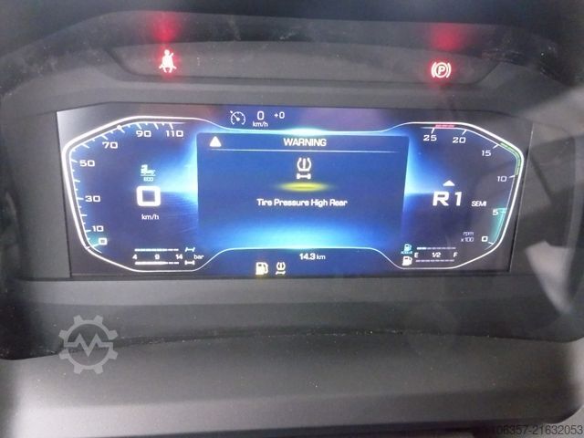 LKW-Fahrgestell IVECO T-Way AD410T54 8X4 Radstand.4250mm 2-Stück