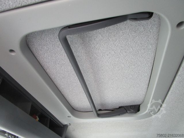 Transporter mit Pritsche & Plane MAN TGL 8.210 BL *KLIMA+LBW+4,55m+Modell 2009*