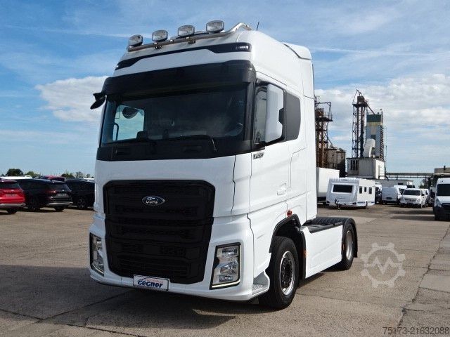 Standard SZM FORD F-Max Sattelzugmaschine