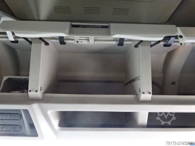 Standard SZM FORD F-Max Sattelzugmaschine