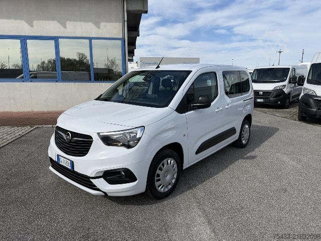 Kastenwagen Opel Combo Cargo 1.5d 100cv d.cab. L2H1 c/clima mt6