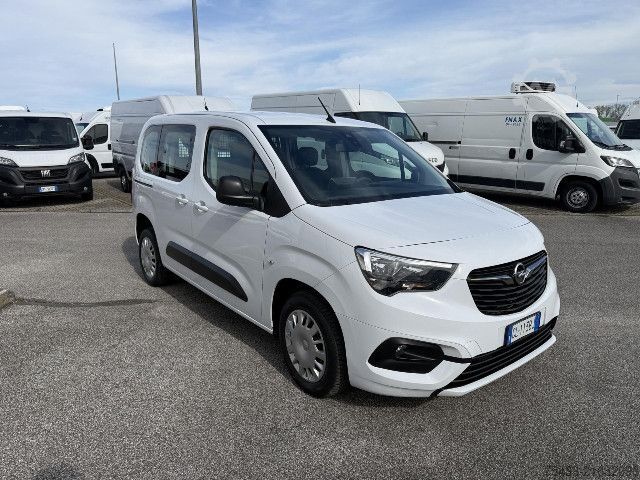 Kastenwagen Opel Combo Cargo 1.5d 100cv d.cab. L2H1 c/clima mt6
