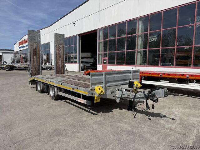 Low loader trailer Möslein TTA21 Schwebheim  21 t Tandemtieflader