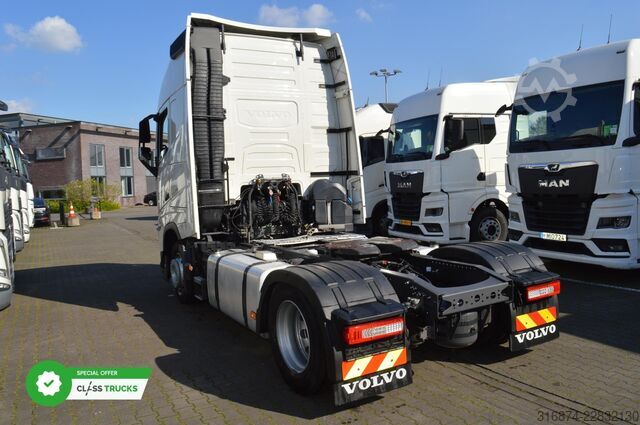 Standard tractor unit VOLVO FH 500 Globetrotter XL Varios