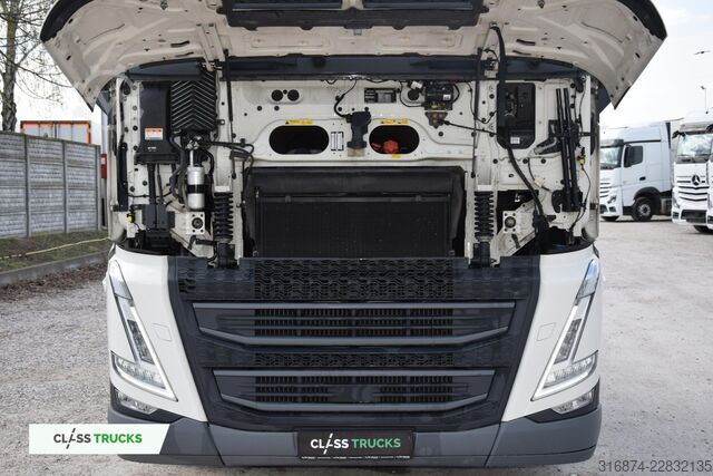 Standard tractor unit VOLVO FH 500 Globetrotter XL Varios