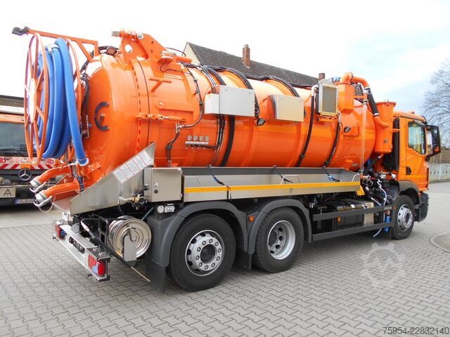 Vacuum tank truck MAN TGM 26.320 6x2-4 BL / Faros 13,5/1
