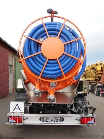 Vacuum tank truck MAN TGM 26.320 6x2-4 BL / Faros 13,5/1