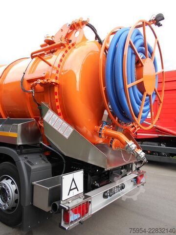 Vacuum tank truck MAN TGM 26.320 6x2-4 BL / Faros 13,5/1