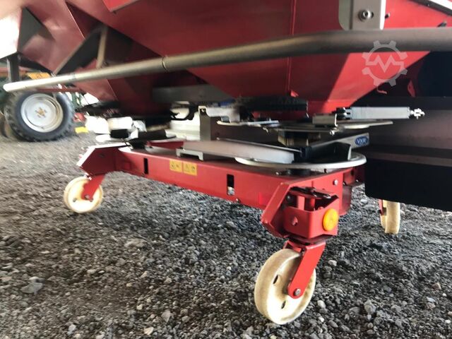 Fertilizer spreader Rauch Axis H 30.1 EMC+W