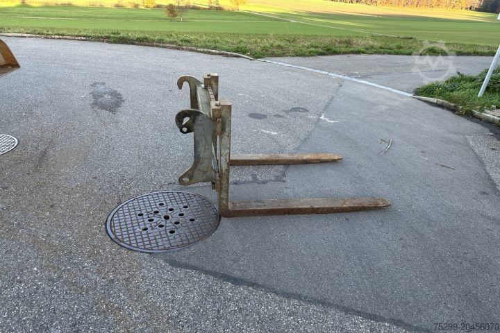 Sonstige 880 Radlader Allrad / Swiss-Vehicle