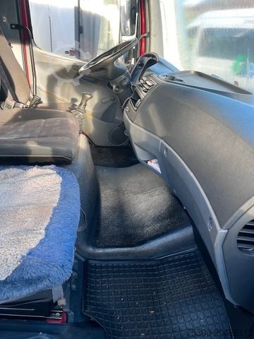 Transporter Fahrgestell MERCEDES-BENZ 815 Fahrgestell mit AHK - TÜV NEU -