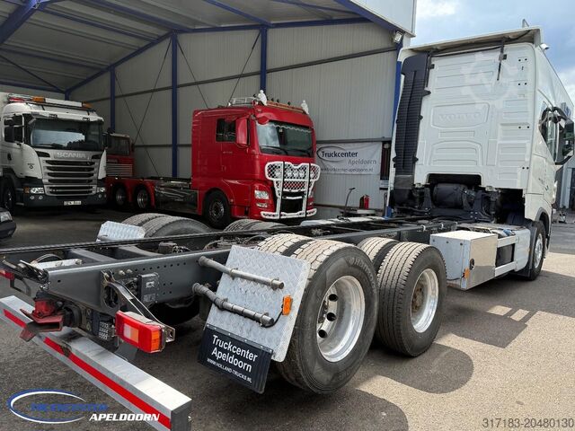 Chassis cab Volvo FH 750 Globetrotter XL, Retarder, 460 WB, Naafr...