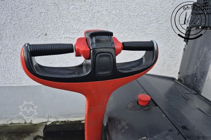 Hand pallet truck Linde L14
