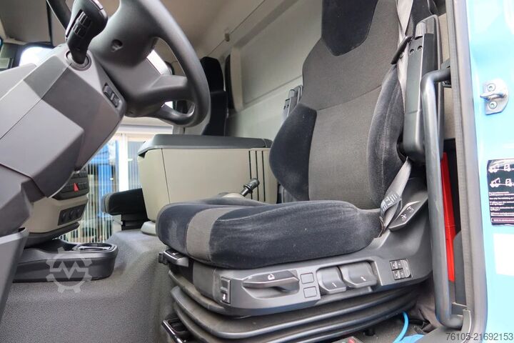 Curtain sided MAN TGM TGM 18.320