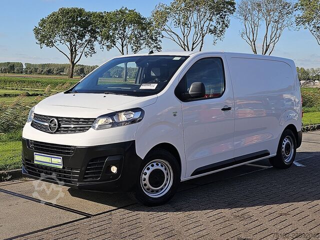 High-roof van OPEL VIVARO 1.5 L2 Navi NAP Euro6 Airco Trekhaak 3-Z...