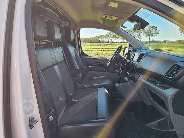 High-roof van OPEL VIVARO 1.5 L2 Navi NAP Euro6 Airco Trekhaak 3-Z...
