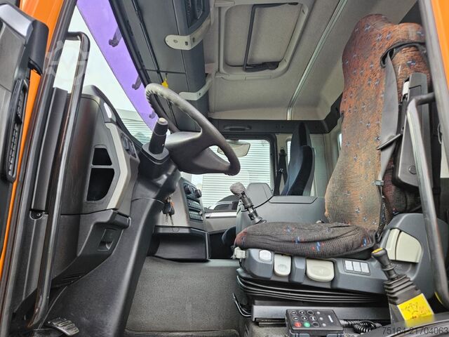 Tipper truck MAN TGS 26.400 6x2 BL Nachlauflenkachse