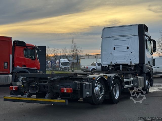 Swap body truck MERCEDES-BENZ ACTROS 2540 L / FAHRSCHUL / 5 SITZER / HU 11/26