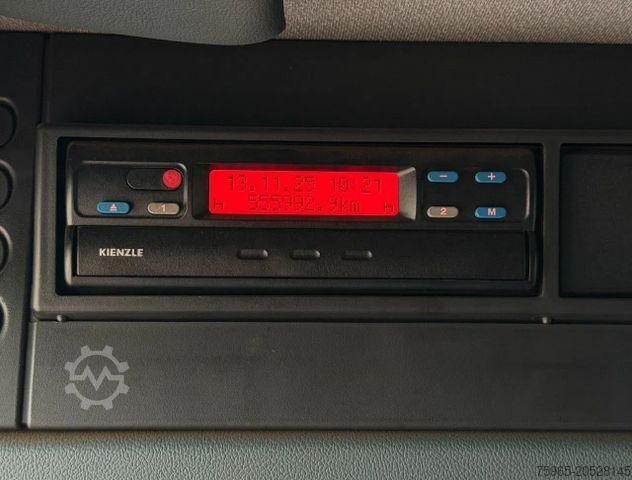 Box truck DAF CF 75.250 EURO 3 MANUAL GEARBOX VAN BEURDEN ISOL