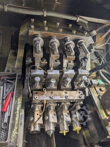 Boltmaker 4 die 4 blow NEDSCHROEF BV4