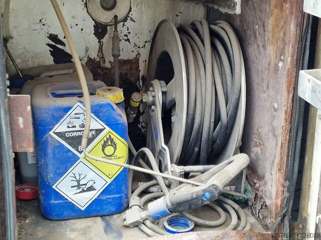 Cattle transport Fliegl R440 Schmitz/Fliegl livestock trailer - 2 stock...