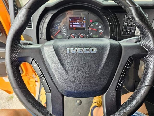 Standard tractor unit IVECO 460 Stralis Hi Way, Retarder, durchrepariert,CNG