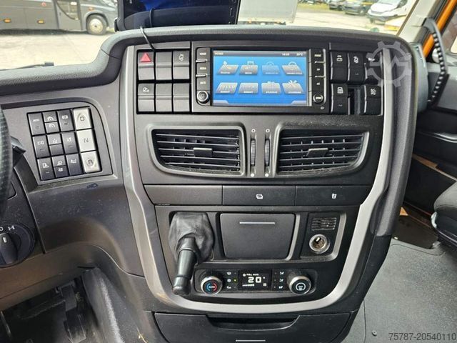 Standard tractor unit IVECO 460 Stralis Hi Way, Retarder, durchrepariert,CNG