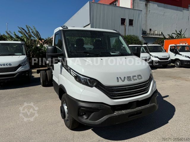 Transporter Fahrgestell IVECO Daily 50C18A8P CHASSIS AUT LUFTFE KLIMA LED TEMP