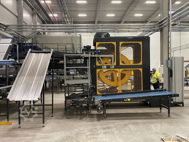 Tarend RCD rotating box unloader for fruit in boxes of 40 - 60 cm wide TAREND RCD