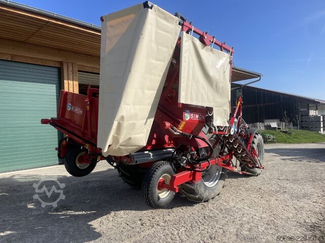 Simon S3B carrot harvester tractor-mounted, single-row with hopper SIMON S3B