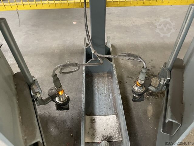 Aweta Central pallet supply system with trolley AWETA 