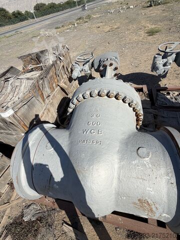 Valves for Oil Industry AUMA Actuators and JC Spain Gate Vales 10" to 42" Gate Valves with Actuators