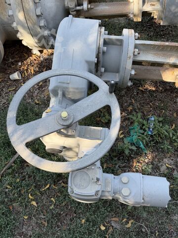 Valves for Oil Industry AUMA Actuators and JC Spain Gate Vales 10" to 42" Gate Valves with Actuators