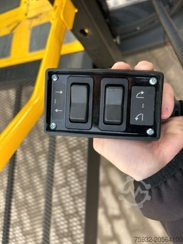 Minibus MERCEDES-BENZ Sprinter 311 Mobility 23 LIFT Rollstuhlbus