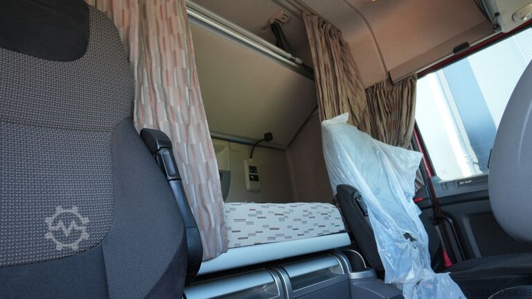 Standard-SZM DAF XF 440 sc tractor unit