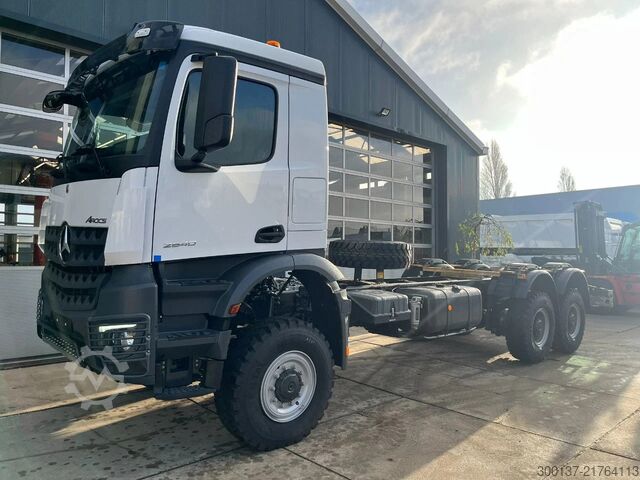 Chassis with cab Mercedes-Benz Arocs 3340 A 6x6 Chassis Cabin