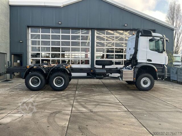 Chassis with cab Mercedes-Benz Arocs 3340 A 6x6 Chassis Cabin