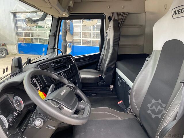 Standard tractor Iveco S-WAY 490 / Intarder / 2x Tank