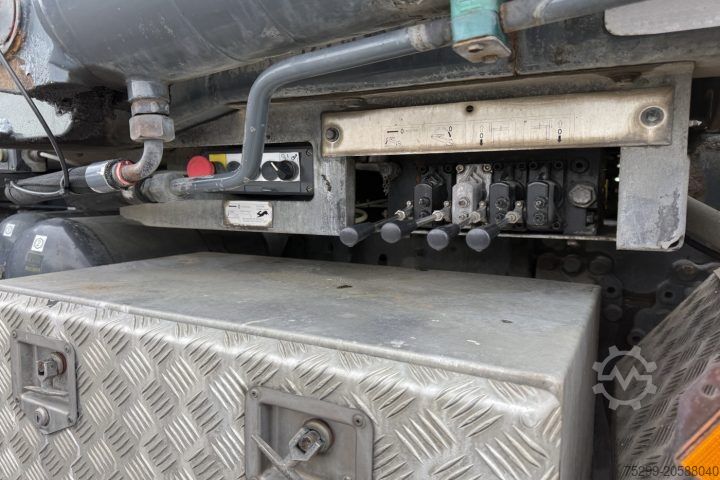 Absetzkipper LKW Scania P360 LB 6x2 Gigant / Swiss-Vehicle