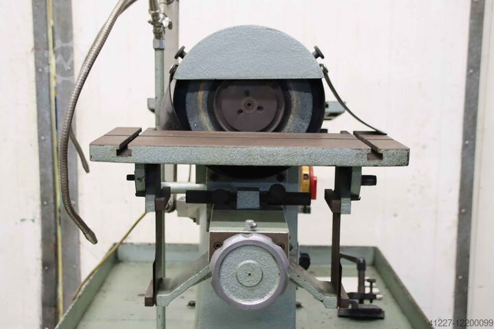 Tool grinding machine Bayer DMB 240 2 Stationen
