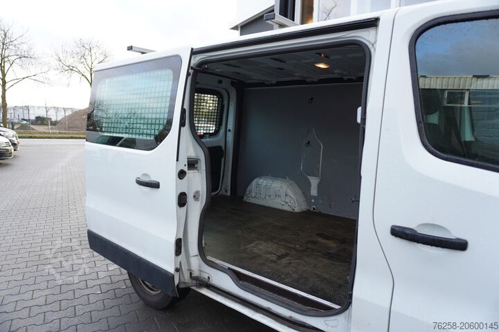 Delivery van Renault Trafic 2.0 dCi 120PK EURO 6 - Airco - Navi - Cr...