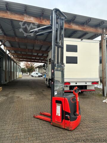Pallet stacker Linde L14